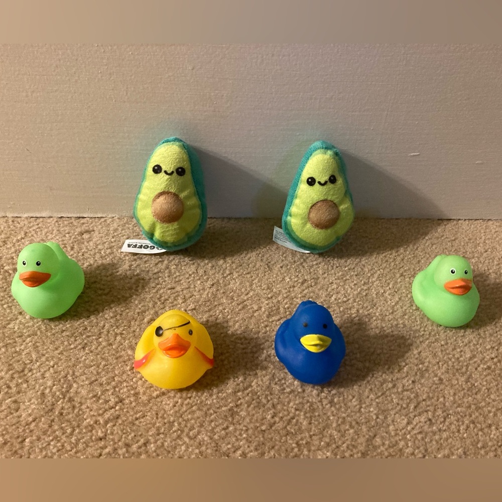 Brand New Lot of 2 Avocado Plushes and 4 Rubber Ducks